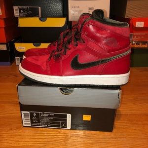 Air Jordan 1 retro premium